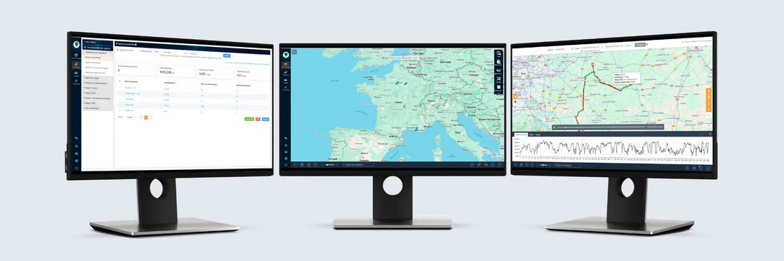 Interface web de la plateforme de géolocalisation de flotte Trackeo affichée sur 3 écrans, illustrant notre comparatif de devis pour traceurs GPS professionnels.